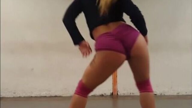 Тверк geri hoops