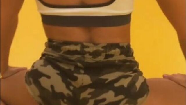 Тверк tanya sova.