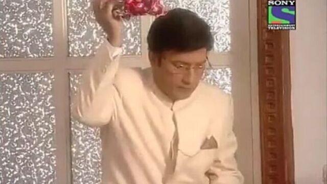 Baat hamaari pakki hai 108