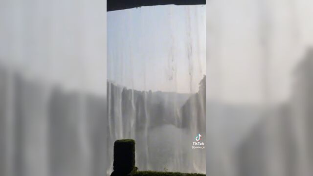 Китай wanzhou grand waterfall