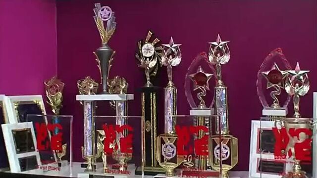 Dance moms s2e09 [topless showgirls] (запрещенный выпуск)