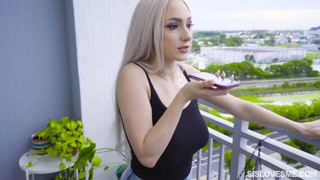 Skylar vox (vk.com/curvess)