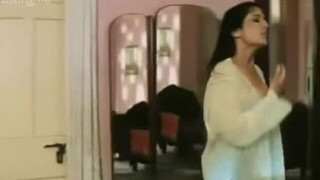 Zakhmi nagin desi b grade movie hot clip.flv - youtube