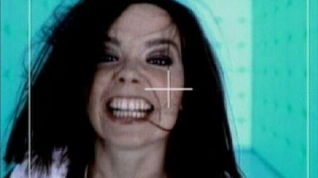 Björk : violently happy