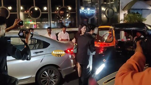 Sriti jha look gorgeous in black arrive at mr faisu birthday party