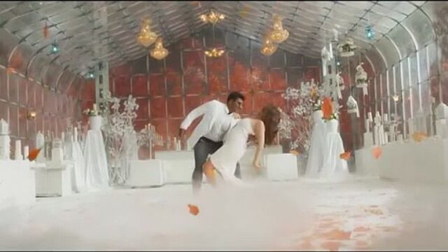 Neenaade_naa_video_song_-yuvarathnaa_(kannada)_|_puneeth_rajkumar|_santhosh_ananddram|_hombale_films(480p).mp4