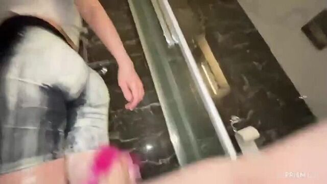 Света соллар в душе моет попу [ sveta sollar, tik tok 18+, twithc, слив, голая, попа, грудь, сиськи, попка твич спалила