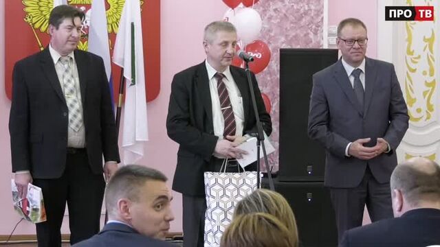 Под стук колёс: сотрудники ж/д станции «волховстрой-1» празднуют 115-ю годовщину