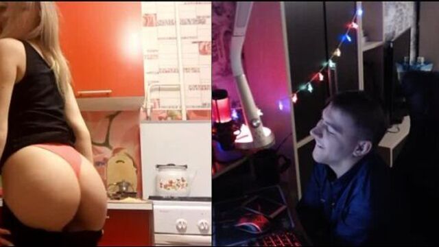 Инвалид развёл двух лесбиянок в чат рулетке/пошлая чат рулетка/гена развёл двух шлюх,они показали жопу,сиськи