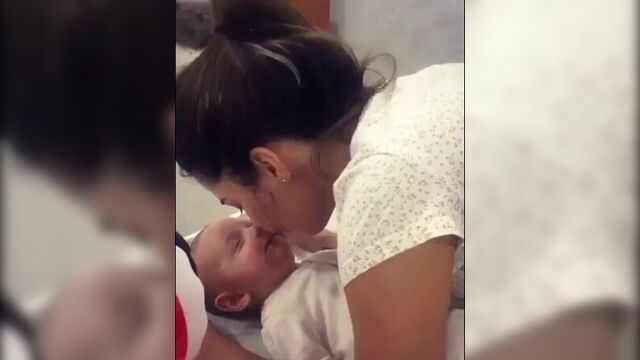 Лиза шароха впервые показала лицо сына ￼ напомним, матвей появился на свет 11 августа.