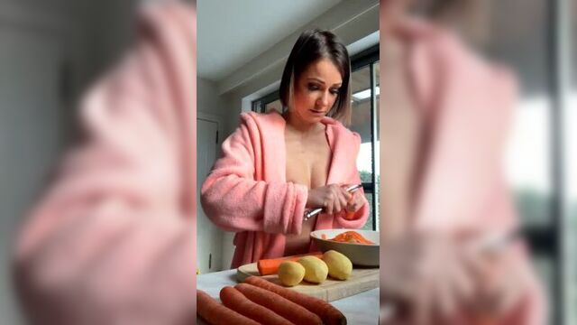 Video by melissa mendiny (красотка с огоньком) 18+