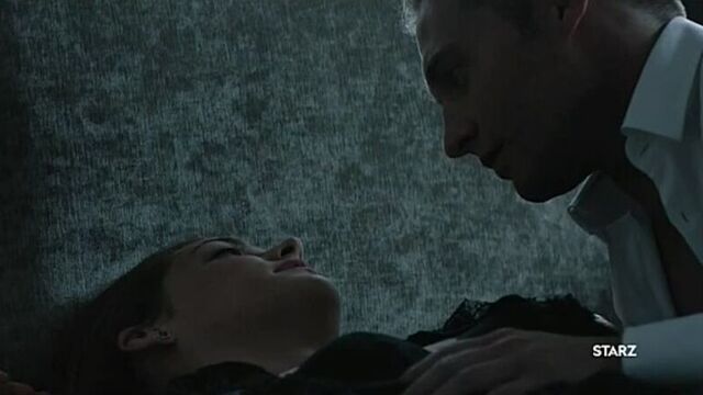 Еротические сцены в кино, секс сцены, засветы трусиков. сериал девушка по вызову