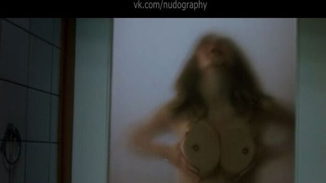 Кэрис ван хаутен (carice van houten) голая в фильме "плод страсти" (страсть, de passievrucht, 2003, маартен треёньет)