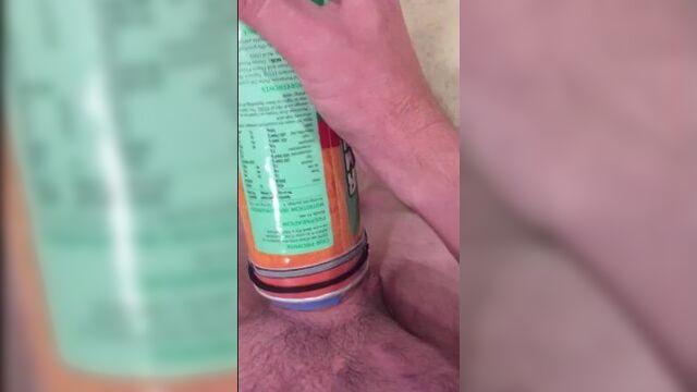 Дрочу самодельной секс игрушкой