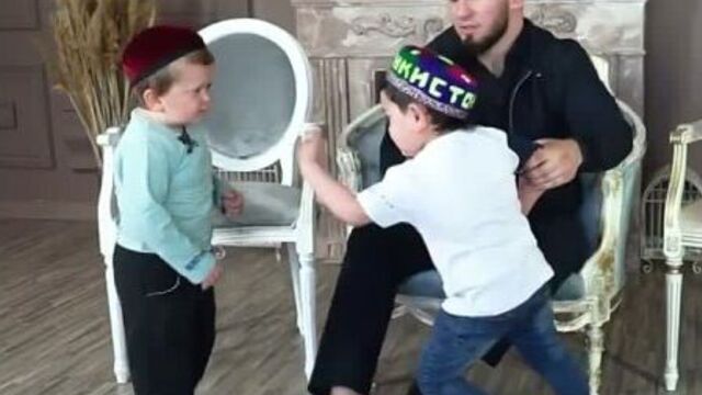 Хасбик vs. абдурозик битва взглядов!