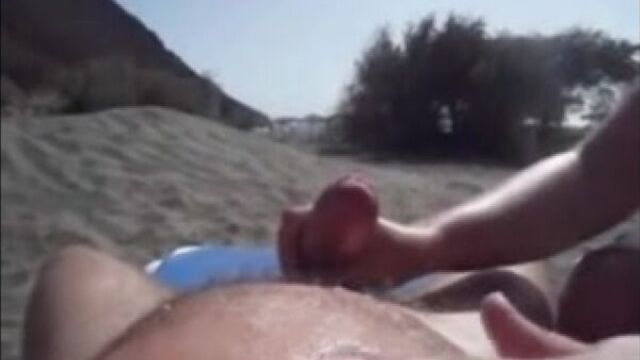 Дрочка на пляже