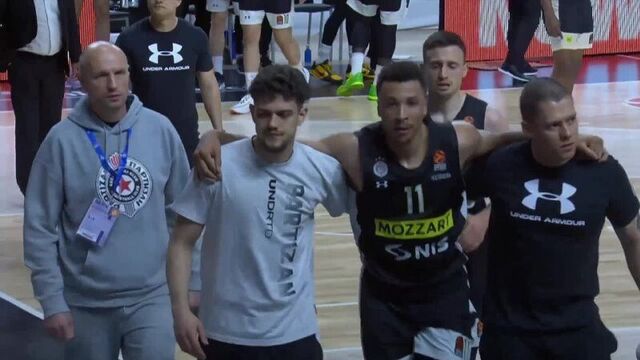 Данте экзам покидает поле боя с травмой ноги