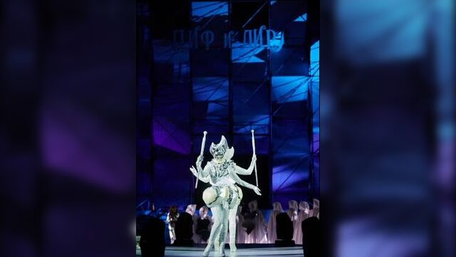 Фрагмент шоу «пиф и лира»