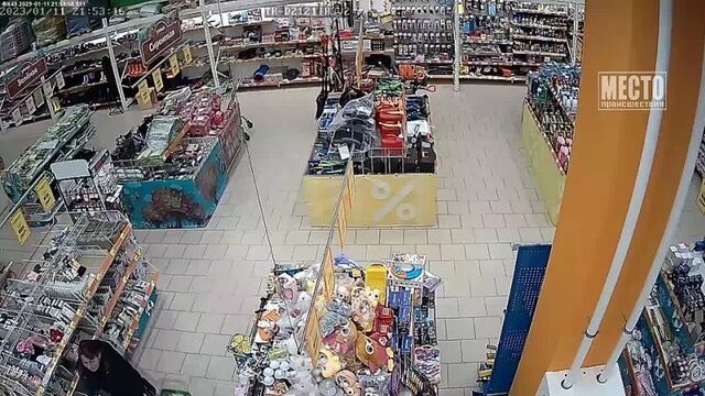 На 4 тысячи украла - на 4 года села. место происшествия киров первый городской