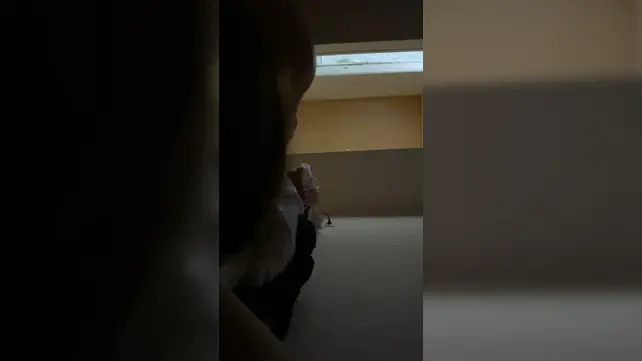 Үй иесі трахается қызметші жасырын камера сперматозоидтағы мейірімді ана эротикасы