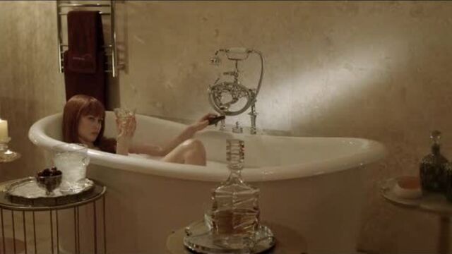 Ольга куриленко (olga kurylenko) голая в фильме «ускорение» (2015)