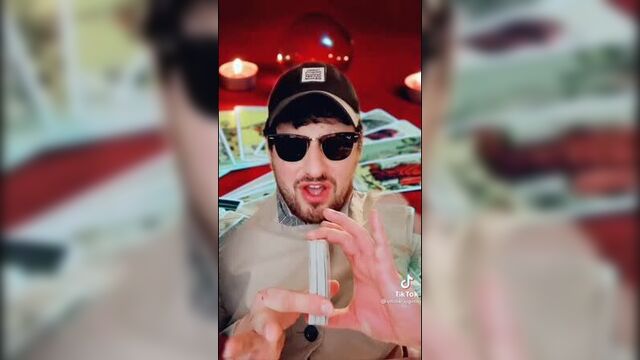 У сани работа в гору пойдет он бросит калдырить