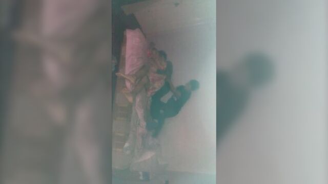 Гей порно. жёсткий секс. секс втроем