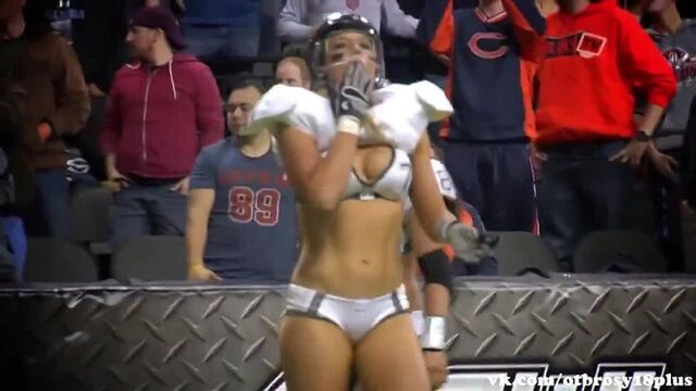 Женский американский футбол - нарезка сексуальных моментов