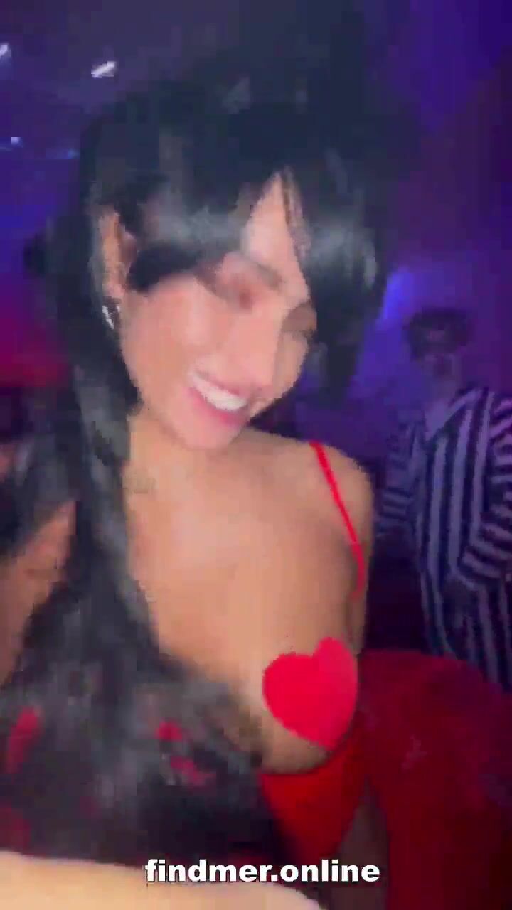 Sommerray looks sexy in this topless Halloween outfit