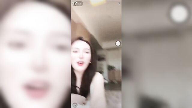Hot mom performs on webcam with a guy in a steamy live show