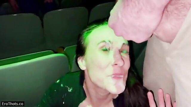 A girl gets 3 loads on her face in a bukkake scene - erothots