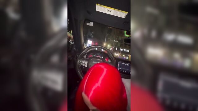 Light skin thot gets her pussy railed by ebony dude