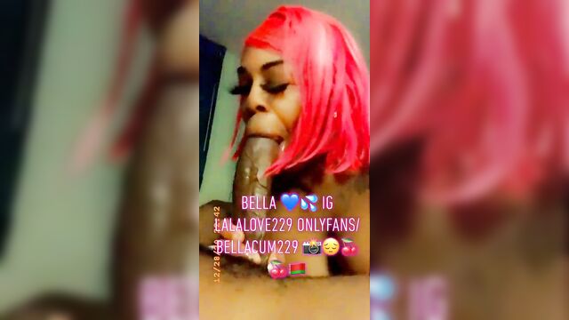 Tranny bellacum with big ass gets fucked in doggy style