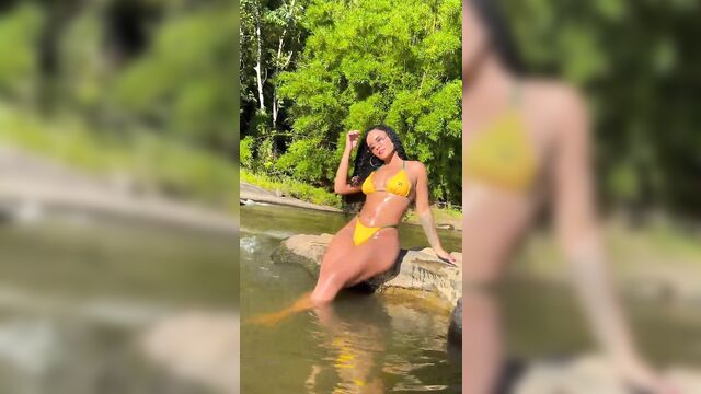The morena sasa gives a hot show in this adult video