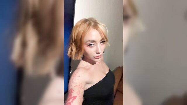 A famous argentine singer, tuli acosta, performs with a well-known tiktok star