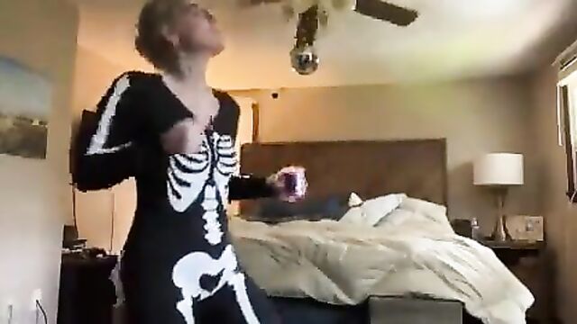 Asmr with a hot girl who loves to lick ears - karuna satori asmr
