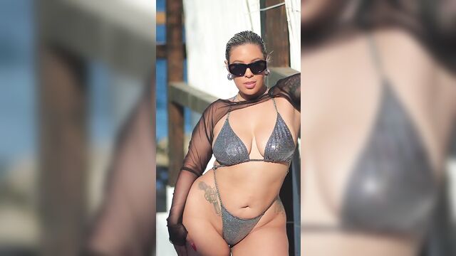 Mandii b gets her pussy stuffed with cock in this hot scene