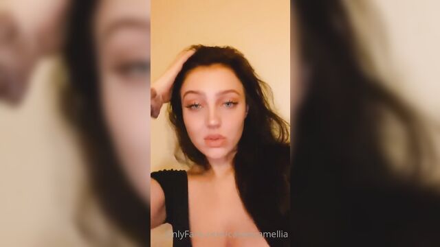 Cassiecamellia is a slut who leaks her big tits on onlyfans and reddit