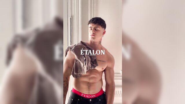 Argentinian model simon costa shows off his huge dick in video