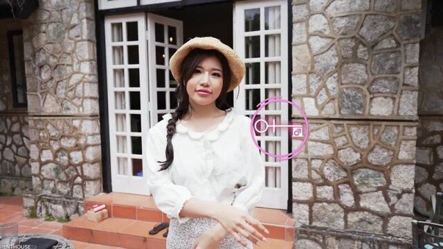 Ms puiyi asian girls naked tits