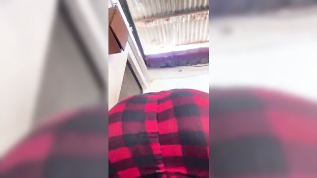 She likes to provoke with her big ass