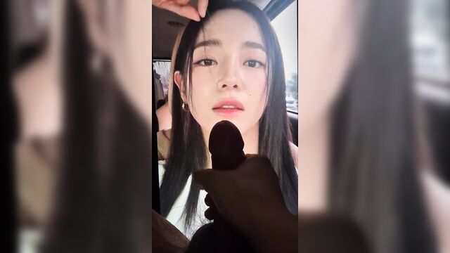 Sejeong’s cumtribute for fans, amazing k-pop action!