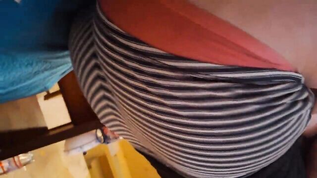 Some ai and more creepshots of my pawg mom with a big ass
