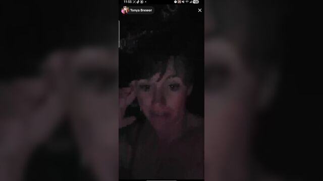Accidental nip slip during a live stream show with stunning 40-year-old star