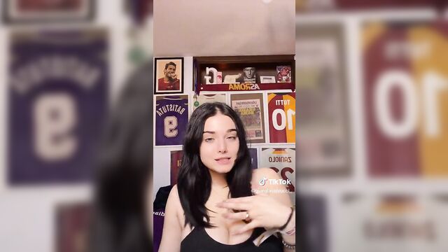 Foot fetish and domination with giorgia roma