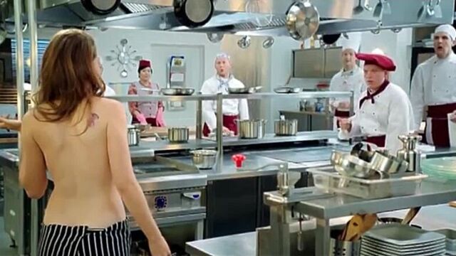 Голая валерия федорович 3 сезон 2 серия 2014 сериал "кухня"