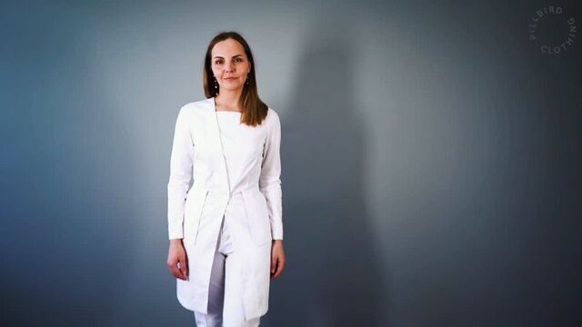 Видео от pill bird. дизайнерская медицинская одежда