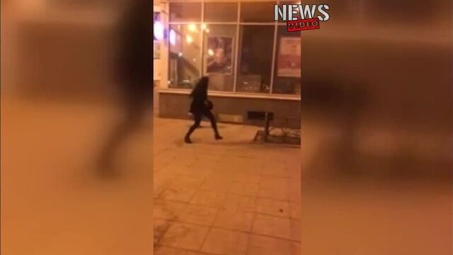 Молодая наркоманка на улицах твери❗