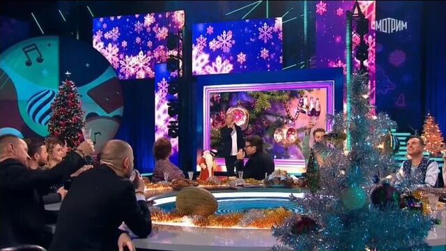 Сергей куренков в гостях у андрея малахова с песней "у тебя в глазах", за 10 мин. до нового года.