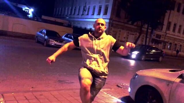 Леша свик - девчонка - танец на улице (vova legend & danil keton)